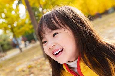 女孩命里缺火，五行缺火怎样取名？